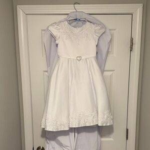 Elegant White Dress for girls size 6 with Embroidered Details